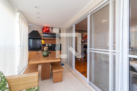 Apartamento à venda com 130m², 3 quartos e 3 vagasVaranda da Sala