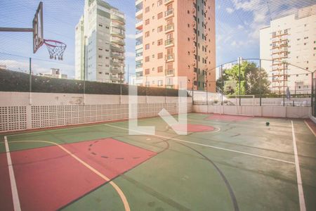 Apartamento à venda com 125m², 4 quartos e 2 vagas Apartamento à venda com 125m², 4 quartos e 2 vagasÁrea comum - Quadra Poliesportiva
