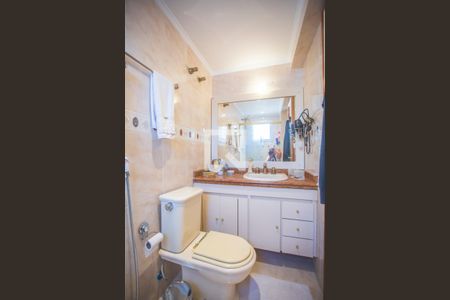 Apartamento à venda com 125m², 4 quartos e 2 vagas Apartamento à venda com 125m², 4 quartos e 2 vagasBanheiro Suíte