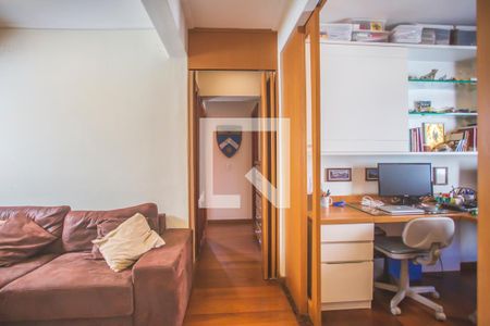 Apartamento à venda com 125m², 4 quartos e 2 vagas Apartamento à venda com 125m², 4 quartos e 2 vagasCorredor - Quartos