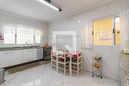 Casa à venda com 150m², 3 quartos e 2 vagasCozinha
