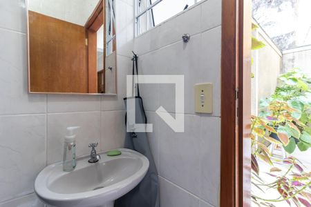 Casa à venda com 150m², 3 quartos e 2 vagasBanheiro de Serviço