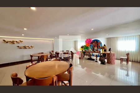 Apartamento à venda com 120m², 3 quartos e 3 vagasÁrea comum - Salão de festas