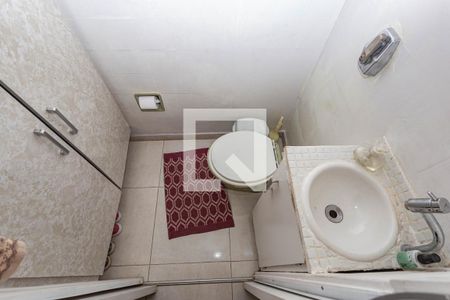 Casa à venda com 232m², 4 quartos e 2 vagas Casa à venda com 232m², 4 quartos e 2 vagasLavabo