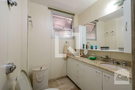 Apartamento à venda com 180m², 4 quartos e 2 vagas Apartamento à venda com 180m², 4 quartos e 2 vagasbanho