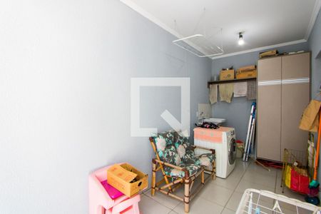 Apartamento à venda com 146m², 2 quartos e 2 vagas Apartamento à venda com 146m², 2 quartos e 2 vagasÁrea de serviço