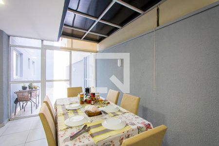 Apartamento à venda com 146m², 2 quartos e 2 vagas Apartamento à venda com 146m², 2 quartos e 2 vagasEspaço gourmet