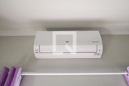 Casa à venda com 230m², 3 quartos e 3 vagas Casa à venda com 230m², 3 quartos e 3 vagasQuarto