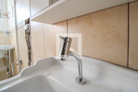 Casa à venda com 230m², 3 quartos e 3 vagas Casa à venda com 230m², 3 quartos e 3 vagasBanheiro social