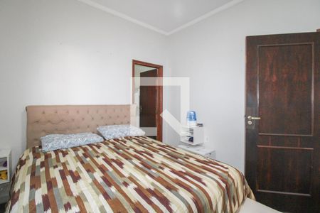 Casa à venda com 230m², 3 quartos e 3 vagas Casa à venda com 230m², 3 quartos e 3 vagasSuíte