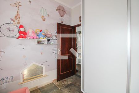 Casa à venda com 230m², 3 quartos e 3 vagas Casa à venda com 230m², 3 quartos e 3 vagasQuarto