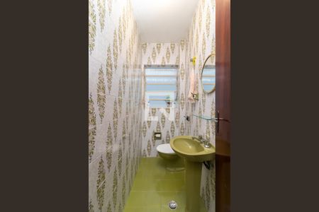 Casa à venda com 139m², 3 quartos e 2 vagasLavabo