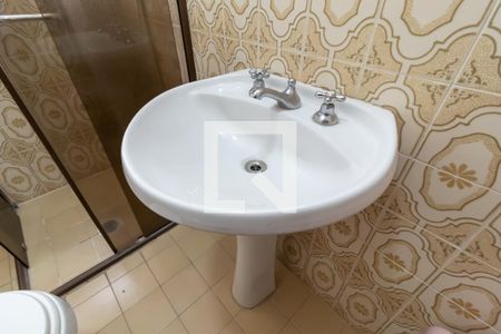 Casa à venda com 139m², 3 quartos e 2 vagasBanheiro 2