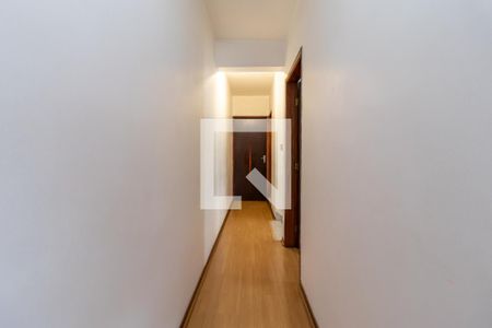 Casa à venda com 139m², 3 quartos e 2 vagasCorredor dos Quartos