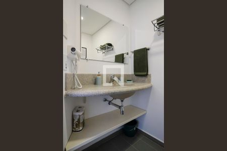 Banheiro de kitnet/studio para alugar com 1 quarto, 20m² em Santa Paula, São Caetano do Sul