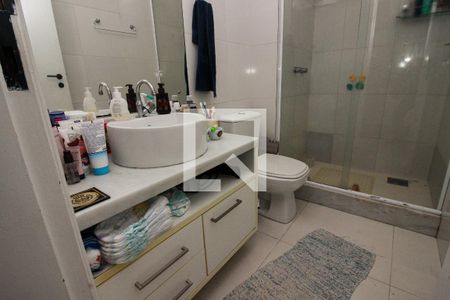 Apartamento à venda com 103m², 2 quartos e 2 vagasBanheiro Social