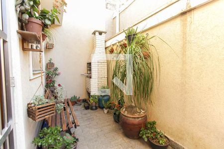 Casa de condomínio à venda com 64m², 2 quartos e 1 vagaChurrasqueira