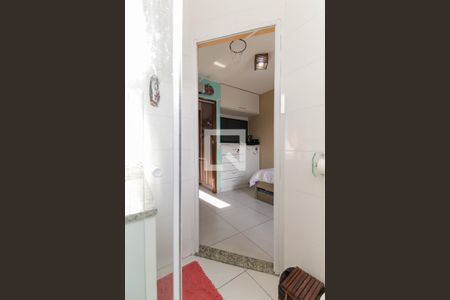 Casa de condomínio à venda com 64m², 2 quartos e 1 vagaBanheiro da Suíte 2