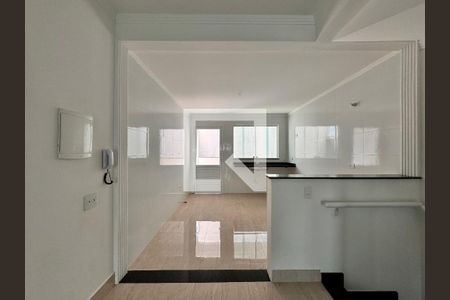 Casa à venda com 150m², 2 quartos e 2 vagas Casa à venda com 150m², 2 quartos e 2 vagasCozinha