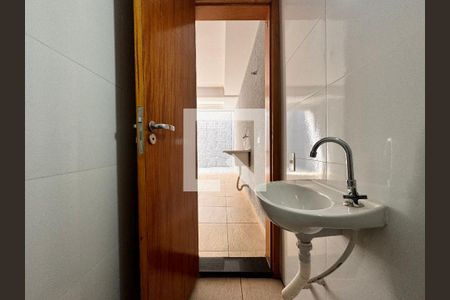 Casa à venda com 150m², 2 quartos e 2 vagas Casa à venda com 150m², 2 quartos e 2 vagasBanheiro 4