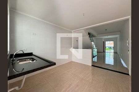 Casa à venda com 150m², 2 quartos e 2 vagas Casa à venda com 150m², 2 quartos e 2 vagasCozinha