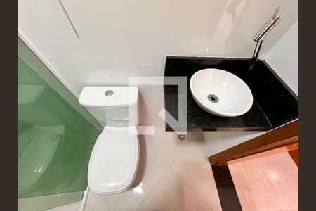 Casa à venda com 150m², 2 quartos e 2 vagas Casa à venda com 150m², 2 quartos e 2 vagasBanheiro da suíte 1