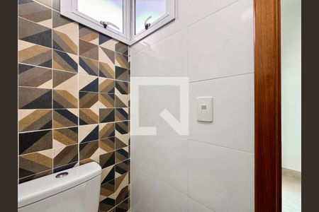 Casa à venda com 150m², 2 quartos e 2 vagas Casa à venda com 150m², 2 quartos e 2 vagasLavabo