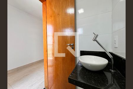 Casa à venda com 150m², 2 quartos e 2 vagas Casa à venda com 150m², 2 quartos e 2 vagasBanheiro da suíte 2