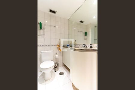 Apartamento para alugar com 70m², 2 quartos e 2 vagasBanheiro Social