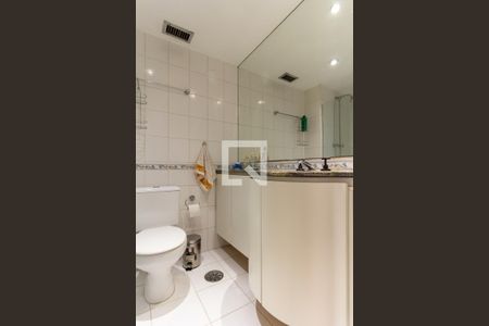 Apartamento para alugar com 70m², 2 quartos e 2 vagasBanheiro Social