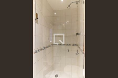 Apartamento para alugar com 70m², 2 quartos e 2 vagasBanheiro Social