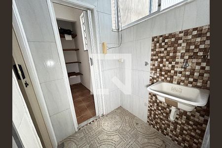 Apartamento à venda com 73m², 2 quartos e 1 vagaÁrea de Serviço