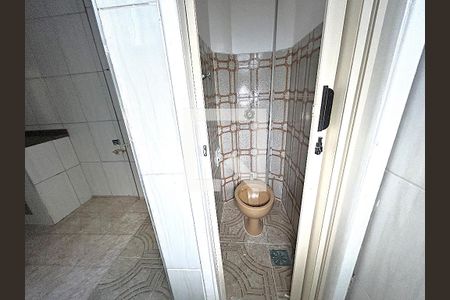 Apartamento à venda com 73m², 2 quartos e 1 vagaBanheiro de serviço