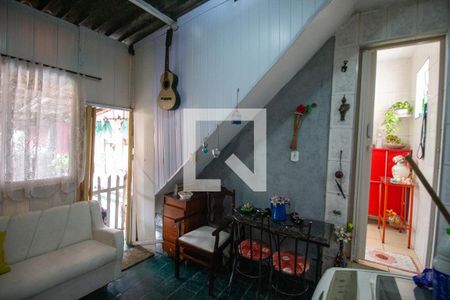 Casa à venda com 120m², 6 quartos e 1 vaga Casa à venda com 120m², 6 quartos e 1 vagaÁrea de Serviço 2