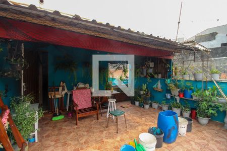 Casa à venda com 120m², 6 quartos e 1 vaga Casa à venda com 120m², 6 quartos e 1 vagaQuarto 3 / Varanda