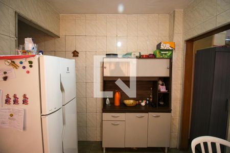 Casa à venda com 120m², 6 quartos e 1 vaga Casa à venda com 120m², 6 quartos e 1 vagaCozinha