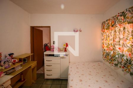 Casa à venda com 120m², 6 quartos e 1 vaga Casa à venda com 120m², 6 quartos e 1 vagaQuarto 2