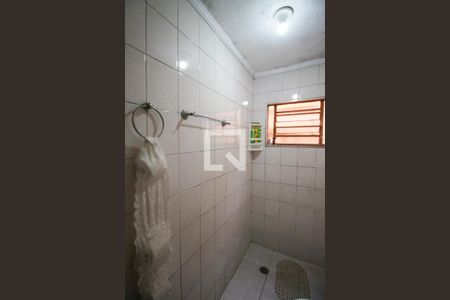 Casa à venda com 120m², 6 quartos e 1 vaga Casa à venda com 120m², 6 quartos e 1 vagaBanheiro 2