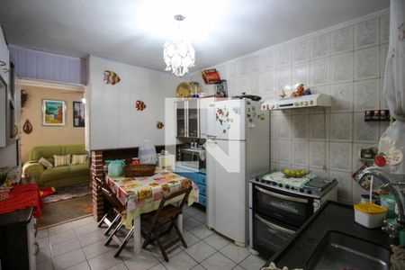 Casa à venda com 120m², 6 quartos e 1 vaga Casa à venda com 120m², 6 quartos e 1 vagaCozinha 2