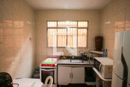 Casa à venda com 120m², 6 quartos e 1 vaga Casa à venda com 120m², 6 quartos e 1 vagaCozinha