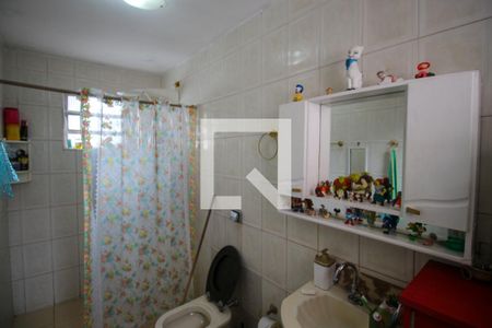 Casa à venda com 120m², 6 quartos e 1 vaga Casa à venda com 120m², 6 quartos e 1 vagaBanheiro