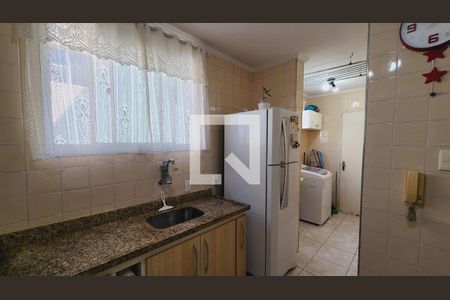 Apartamento à venda com 76m², 2 quartos e 1 vaga Apartamento à venda com 76m², 2 quartos e 1 vagaCozinha e Área de Serviço