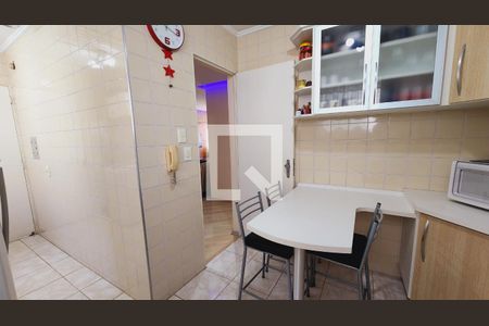 Apartamento à venda com 76m², 2 quartos e 1 vaga Apartamento à venda com 76m², 2 quartos e 1 vagaCozinha e Área de Serviço