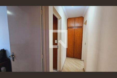 Apartamento à venda com 76m², 2 quartos e 1 vaga Apartamento à venda com 76m², 2 quartos e 1 vagaCorredor
