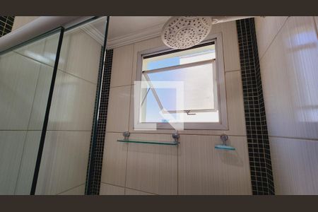 Apartamento à venda com 76m², 2 quartos e 1 vaga Apartamento à venda com 76m², 2 quartos e 1 vagaBanheiro