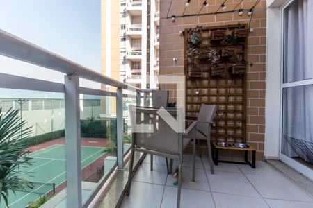Apartamento à venda com 79m², 2 quartos e 2 vagasVaranda