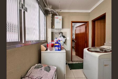 Apartamento à venda com 140m², 3 quartos e 1 vaga Apartamento à venda com 140m², 3 quartos e 1 vagaÁrea de Serviço