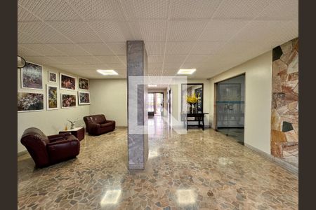 Apartamento à venda com 140m², 3 quartos e 1 vaga Apartamento à venda com 140m², 3 quartos e 1 vagaÁrea comum