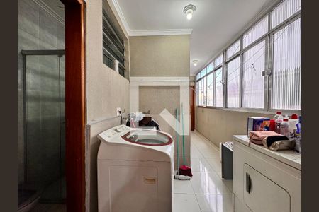 Apartamento à venda com 140m², 3 quartos e 1 vaga Apartamento à venda com 140m², 3 quartos e 1 vagaÁrea de Serviço