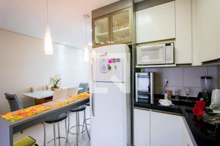 Apartamento à venda com 100m², 2 quartos e 2 vagas Apartamento à venda com 100m², 2 quartos e 2 vagasCozinha